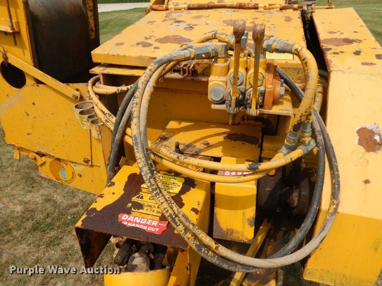 image for item IN9831 Vermeer PT18  tile trencher