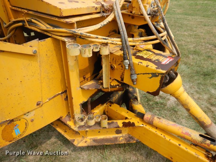 image for item IN9831 Vermeer PT18  tile trencher