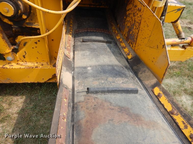 image for item IN9831 Vermeer PT18  tile trencher