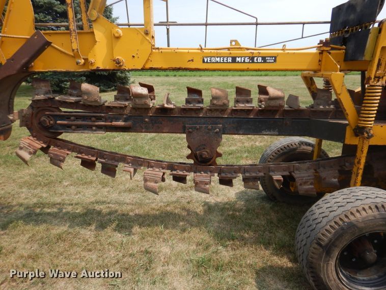 image for item IN9831 Vermeer PT18  tile trencher