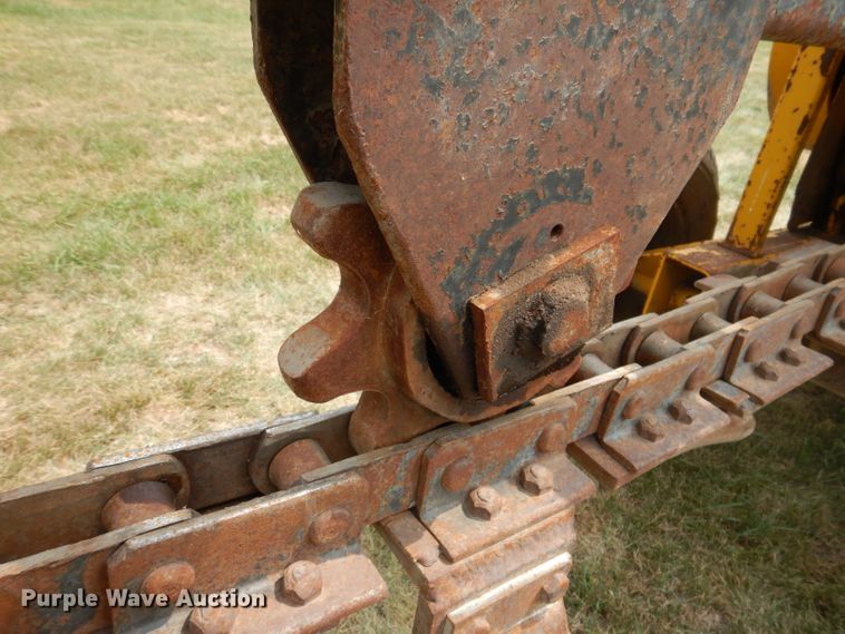 image for item IN9831 Vermeer PT18  tile trencher