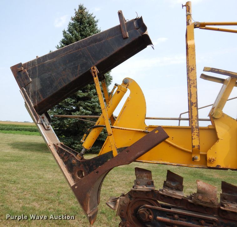 image for item IN9831 Vermeer PT18  tile trencher