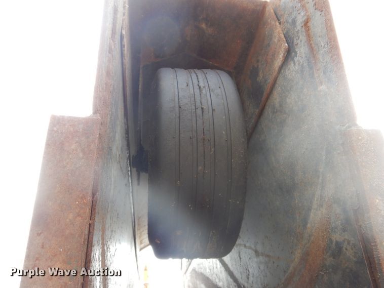 image for item IN9831 Vermeer PT18  tile trencher