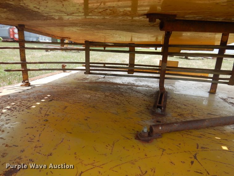 image for item IN9831 Vermeer PT18  tile trencher