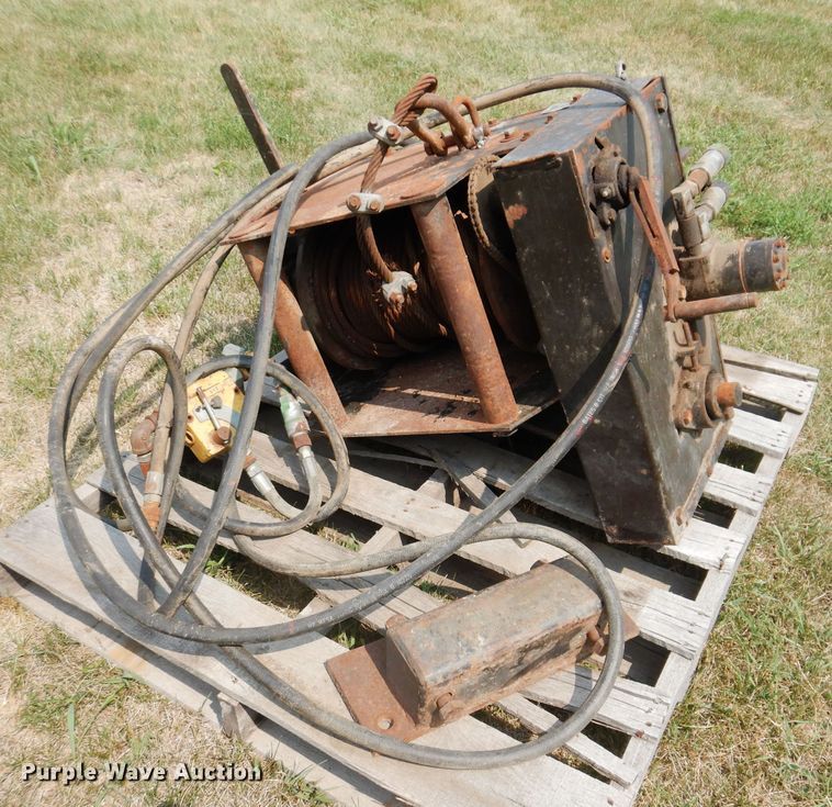 image for item IN9831 Vermeer PT18  tile trencher