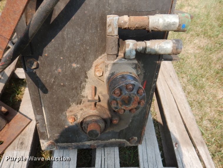 image for item IN9831 Vermeer PT18  tile trencher