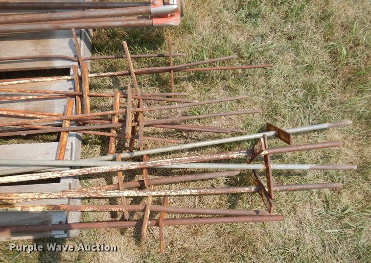 image for item IN9831 Vermeer PT18  tile trencher