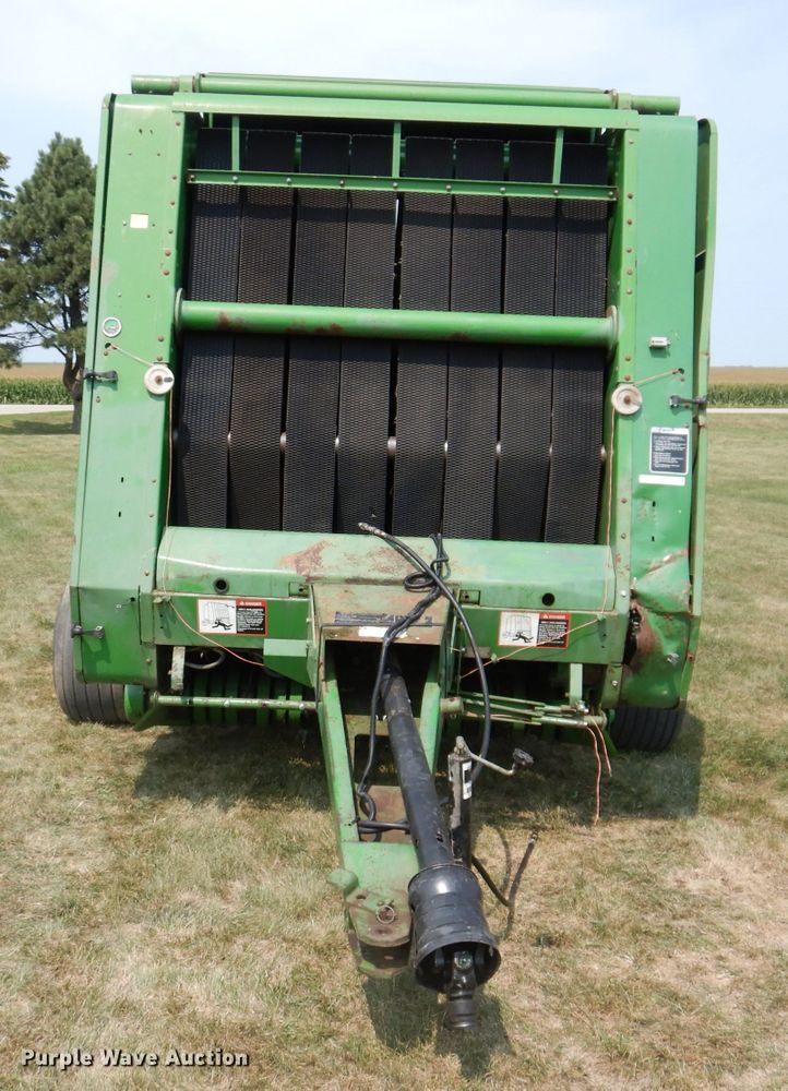 image for item IN9832 1994 John Deere 535  round baler