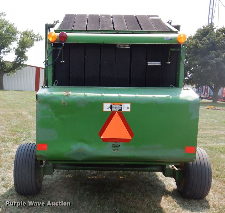 image for item IN9832 1994 John Deere 535  round baler