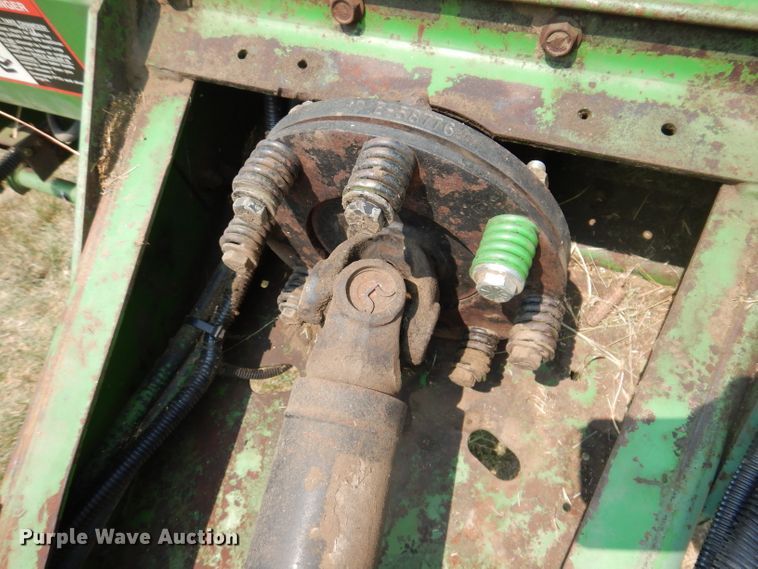 image for item IN9832 1994 John Deere 535  round baler