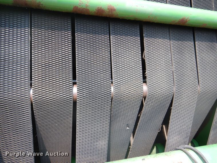 image for item IN9832 1994 John Deere 535  round baler