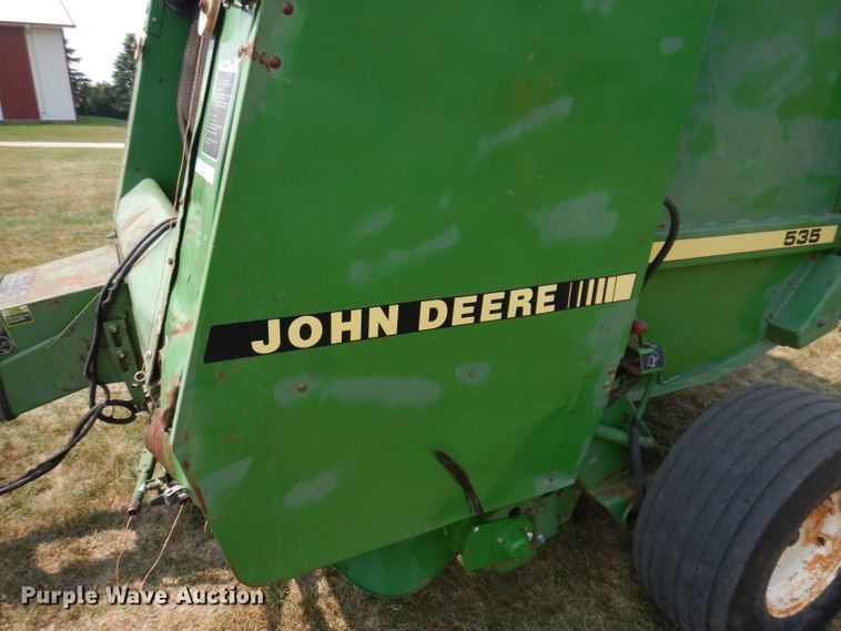 image for item IN9832 1994 John Deere 535  round baler