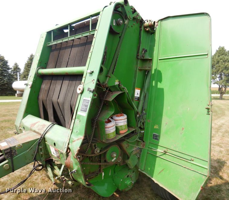 image for item IN9832 1994 John Deere 535  round baler