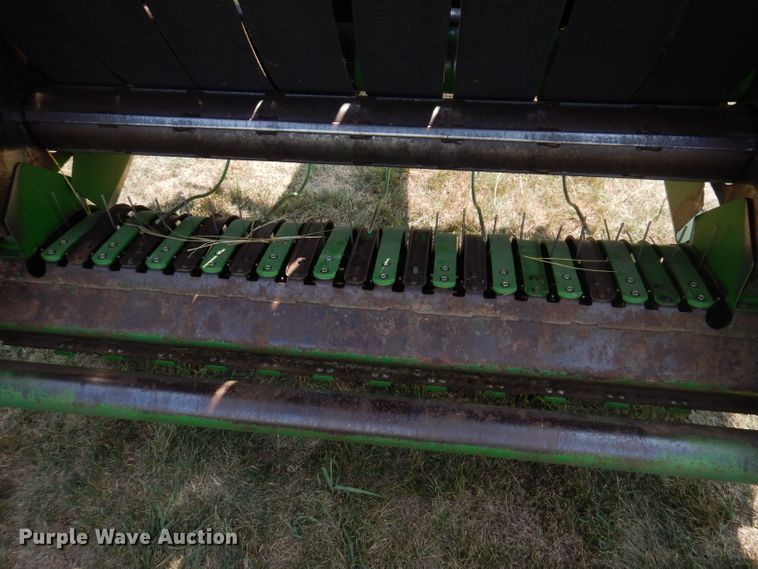 image for item IN9832 1994 John Deere 535  round baler