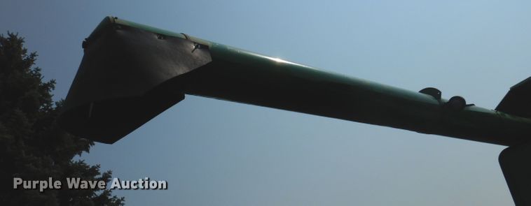 image for item IN9833 1986 John Deere 8820 Titan II  combine