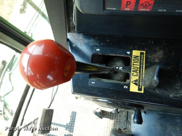 image for item IN9833 1986 John Deere 8820 Titan II  combine