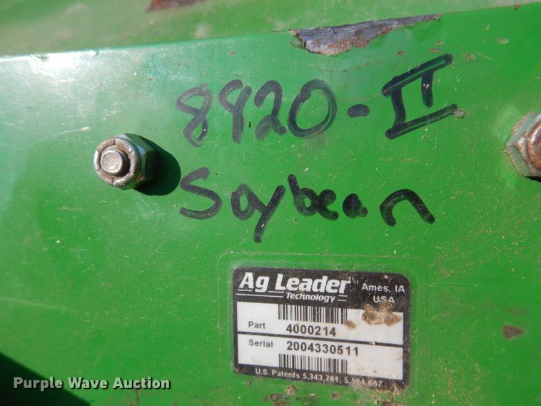 image for item IN9833 1986 John Deere 8820 Titan II  combine