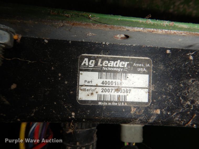 image for item IN9834 1982 John Deere 8820 Turbo  combine