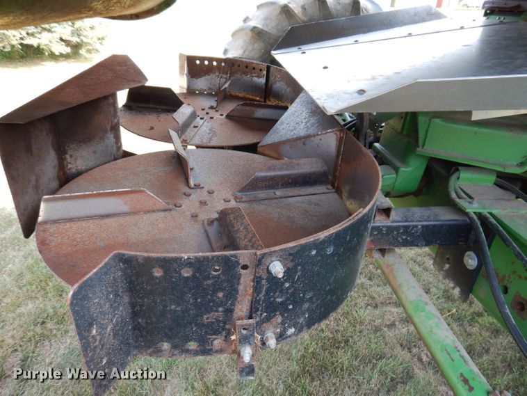 image for item IN9834 1982 John Deere 8820 Turbo  combine