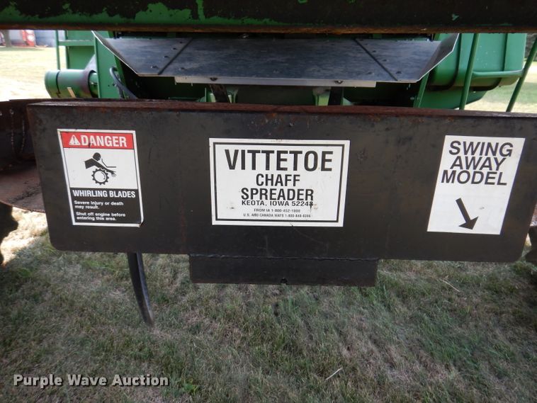 image for item IN9834 1982 John Deere 8820 Turbo  combine