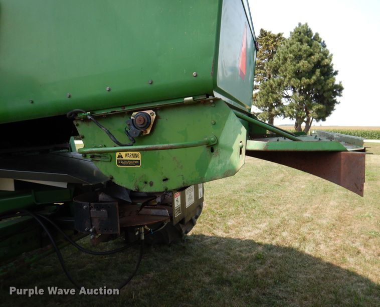 image for item IN9834 1982 John Deere 8820 Turbo  combine