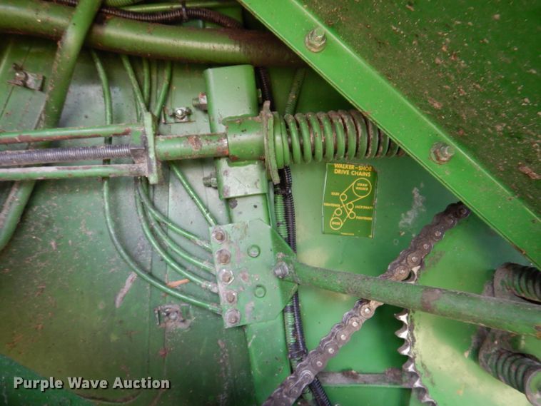 image for item IN9834 1982 John Deere 8820 Turbo  combine