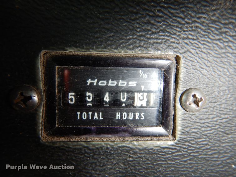 image for item IN9834 1982 John Deere 8820 Turbo  combine