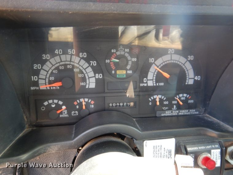 image for item IQ9703 1994 GMC TopKick C6500  seed tender truck