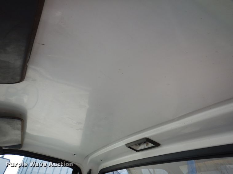 image for item IQ9703 1994 GMC TopKick C6500  seed tender truck