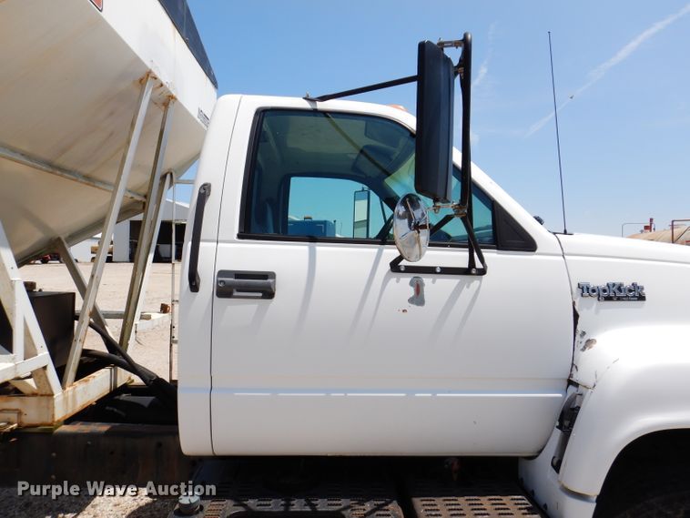 image for item IQ9703 1994 GMC TopKick C6500  seed tender truck