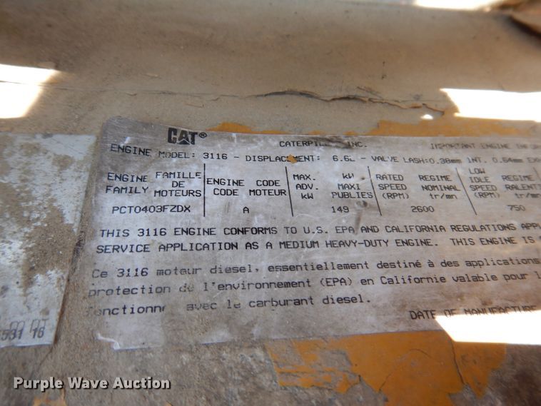 image for item IQ9703 1994 GMC TopKick C6500  seed tender truck