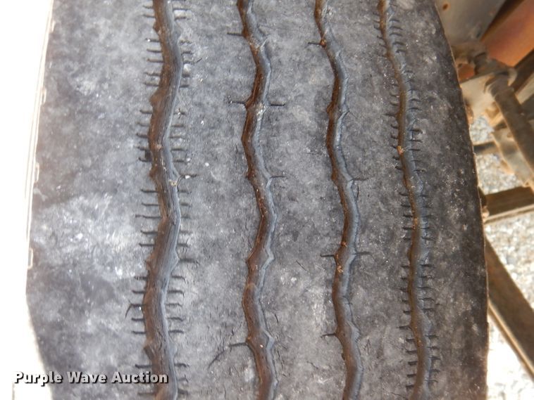 image for item IQ9703 1994 GMC TopKick C6500  seed tender truck