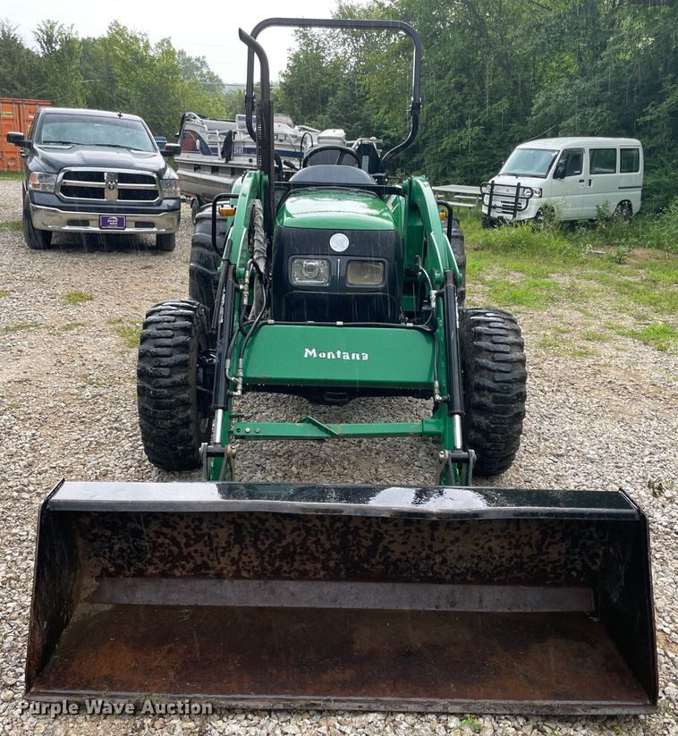 image for item IR9532 Montana 5740  MFWD tractor