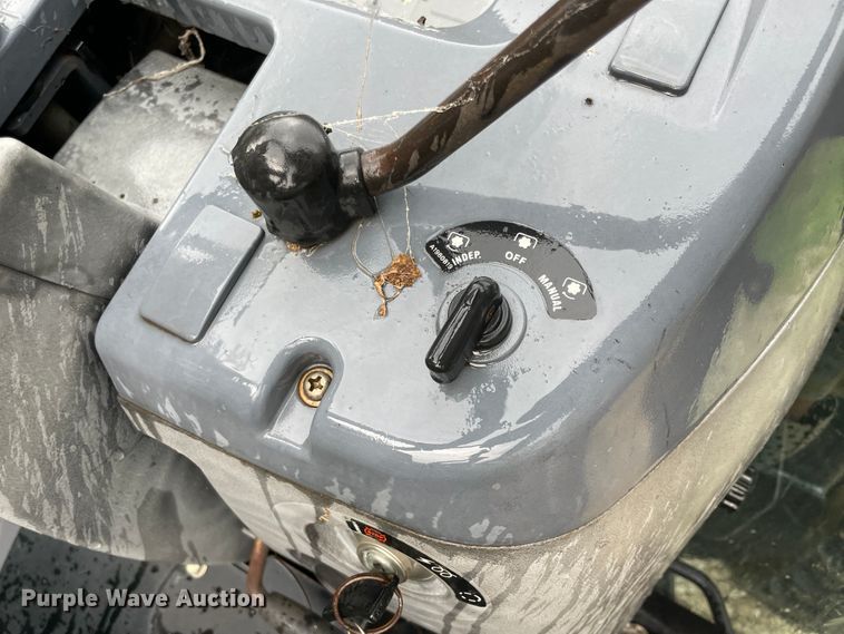 image for item IR9532 Montana 5740  MFWD tractor