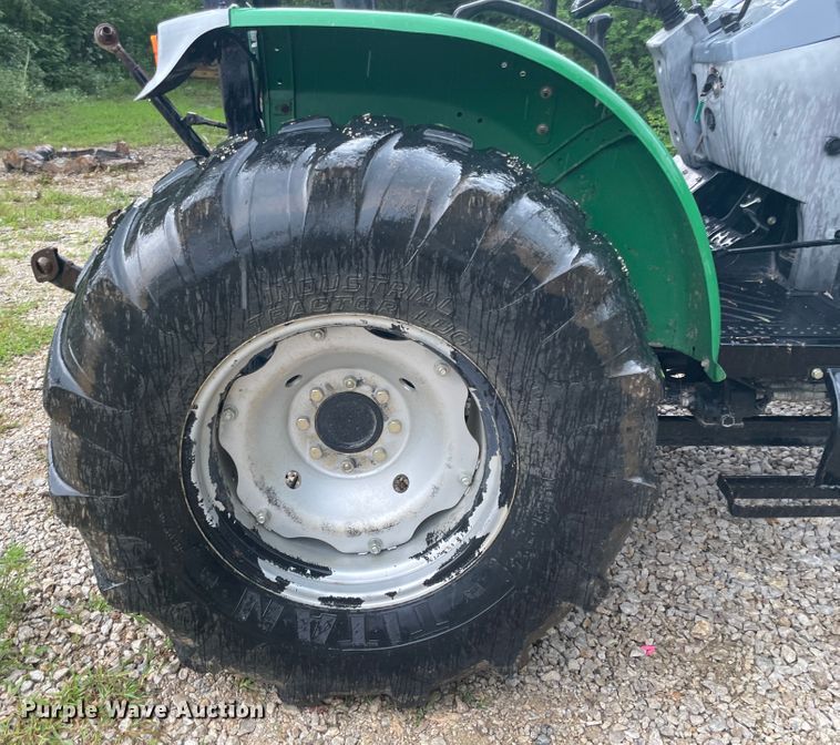 image for item IR9532 Montana 5740  MFWD tractor