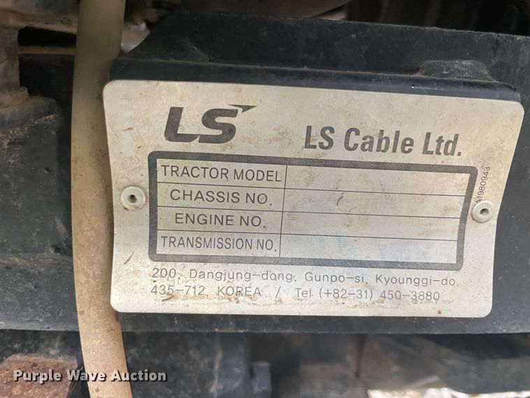 image for item IR9532 Montana 5740  MFWD tractor