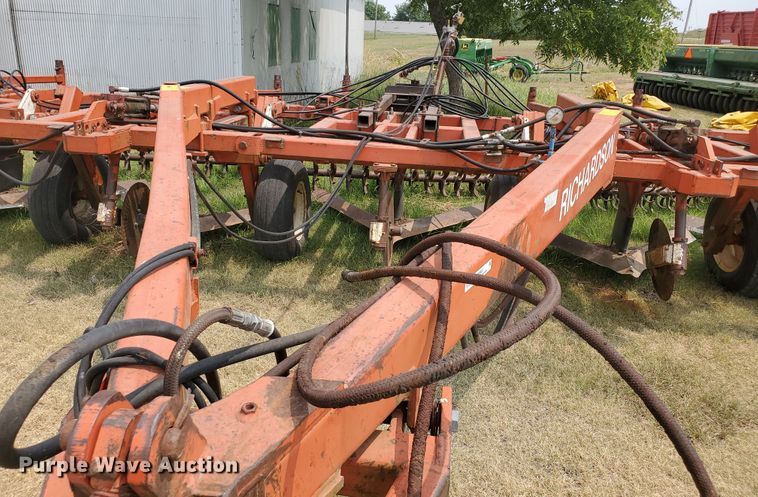 image for item JM9561 Richardson 5X5  sweep plow