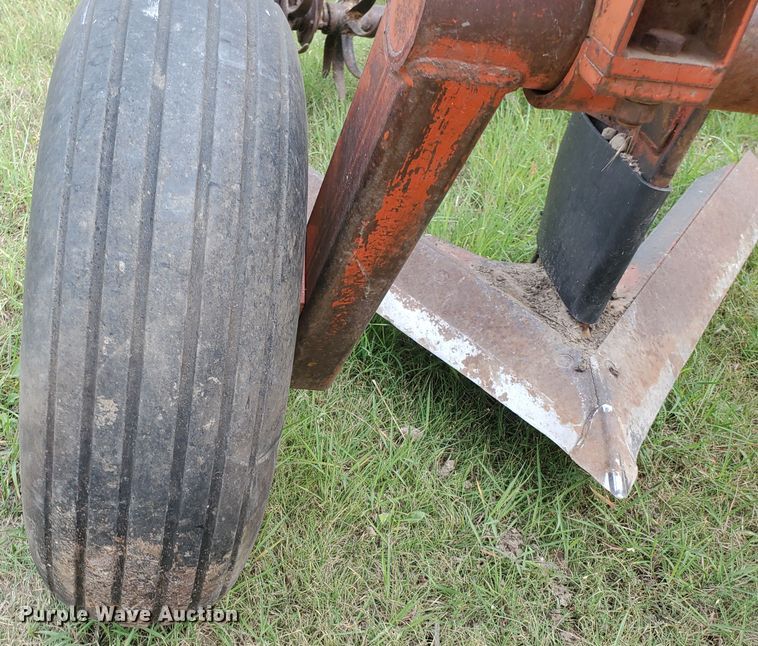 image for item JM9561 Richardson 5X5  sweep plow