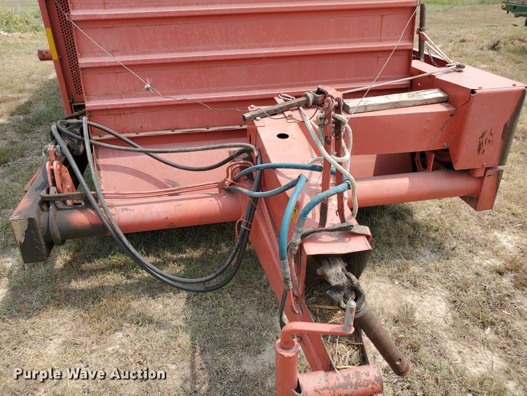 image for item JM9565 Hesston Stakhand 30A  hay stacker