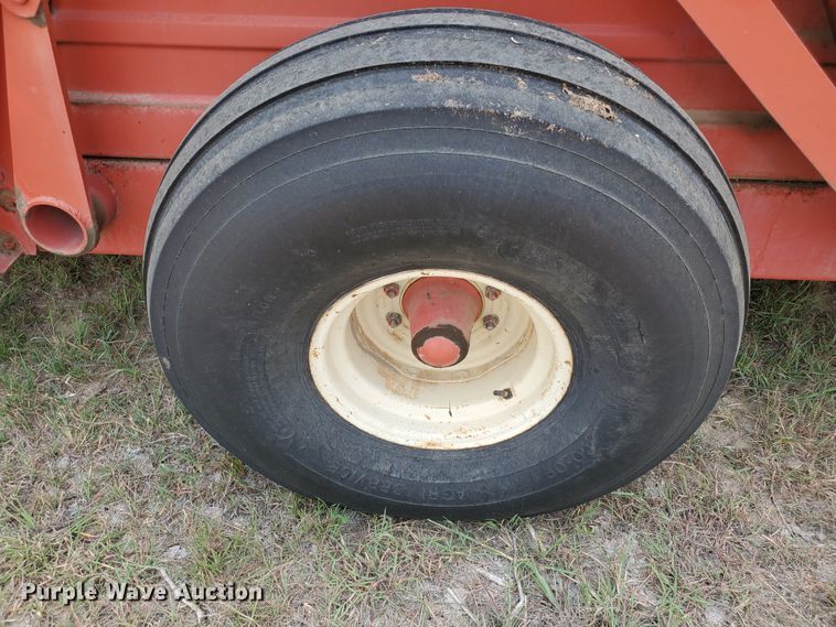 image for item JM9565 Hesston Stakhand 30A  hay stacker