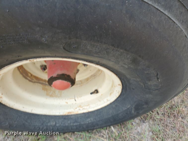 image for item JM9565 Hesston Stakhand 30A  hay stacker