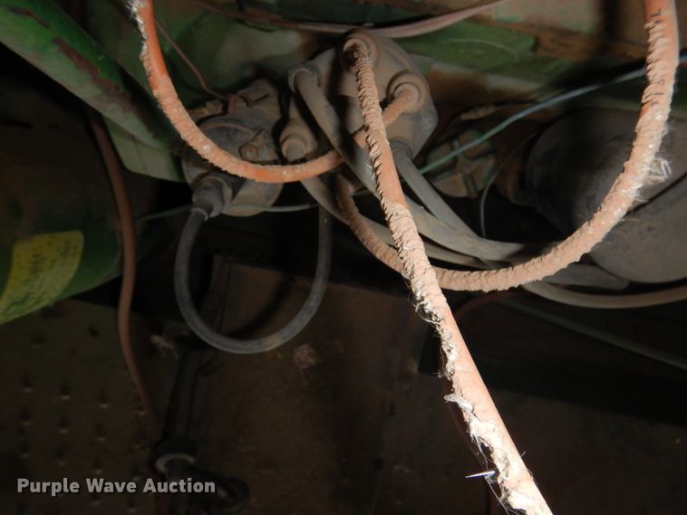 image for item JZ9914 1966 John Deere 105  combine