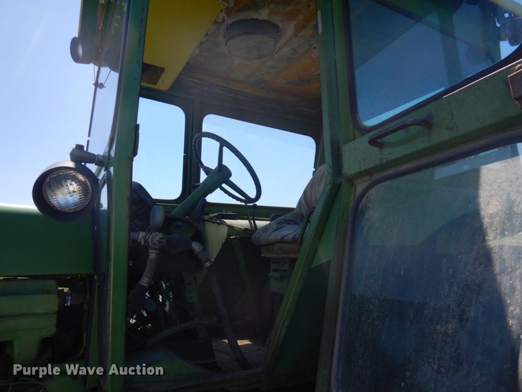 image for item JZ9920 John Deere 4620  tractor