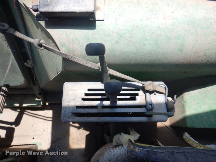 image for item JZ9920 John Deere 4620  tractor