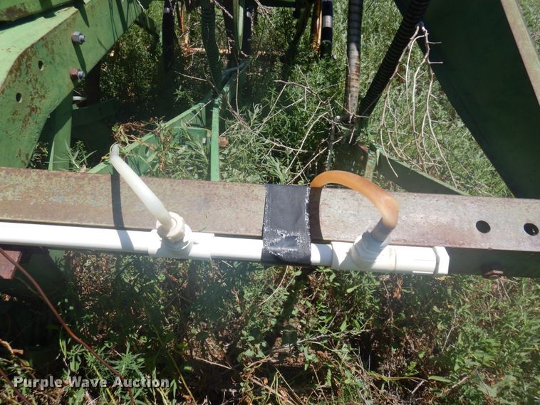 image for item JZ9926 John Deere  grain drill