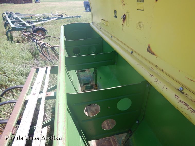 image for item JZ9926 John Deere  grain drill