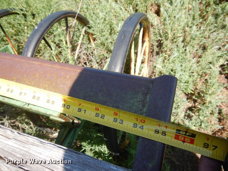 image for item JZ9926 John Deere  grain drill