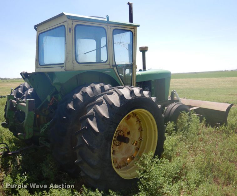 image for item JZ9927 John Deere 5020  tractor
