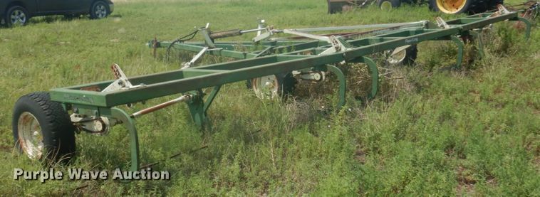 image for item JZ9928 Flex King R-36  chisel plow