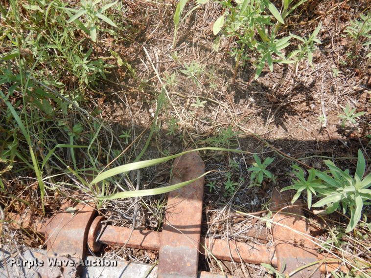 image for item JZ9928 Flex King R-36  chisel plow